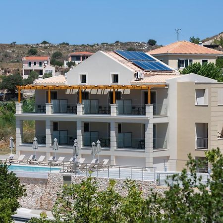 Sky View Suites Kefalonia Vóvikes Eksteriør billede