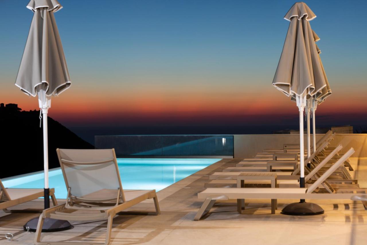 Sky View Suites Kefalonia Vóvikes Eksteriør billede