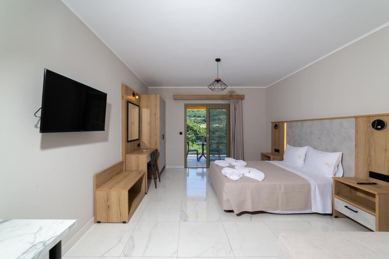Sky View Suites Kefalonia Vóvikes Eksteriør billede