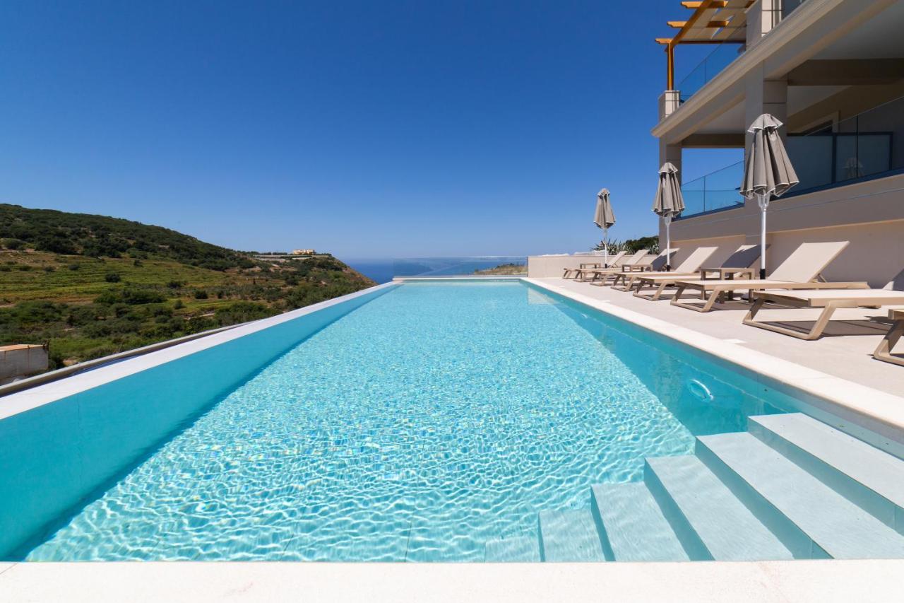 Sky View Suites Kefalonia Vóvikes Eksteriør billede